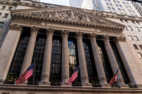 Dow Jones Drops Verizon, Adds Near-Monopoly