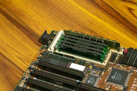Micron Stock Rises Before Q3 Earnings Report