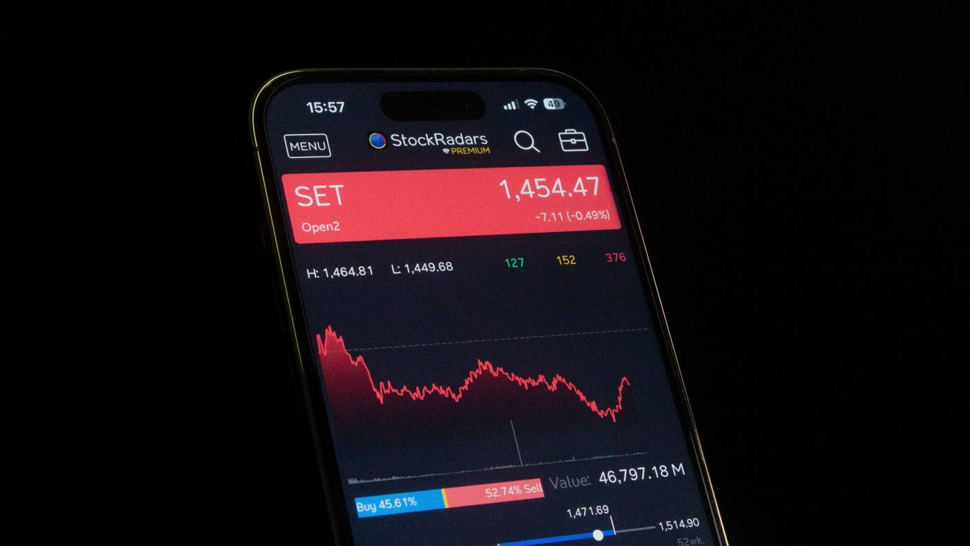 Semiconductor stock market trading