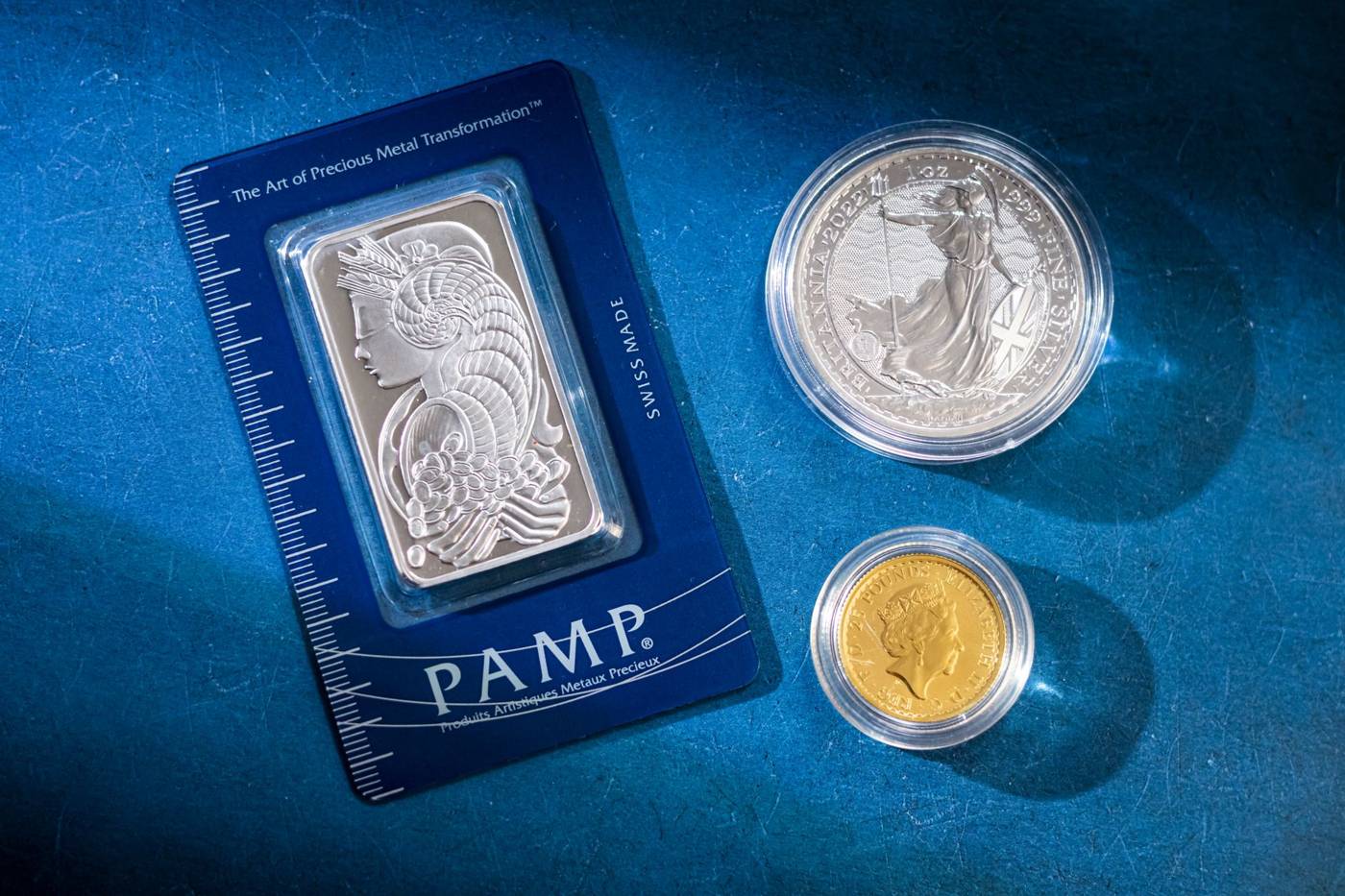 Silver bullion bars price drop