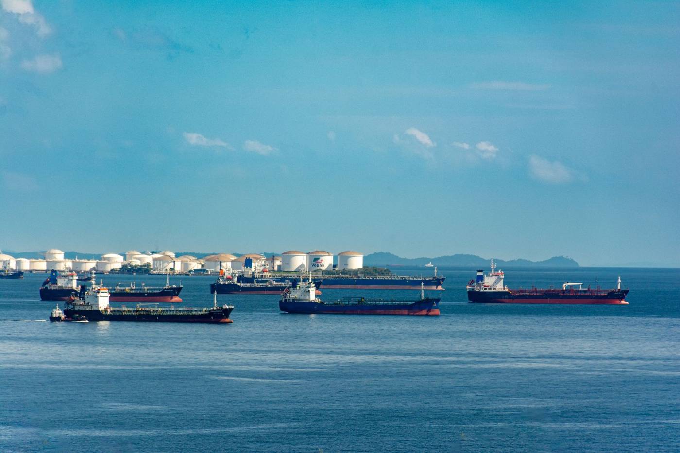 VLCC Rates Hit $470,000 a Day on Hormuz Optimism